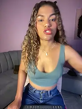 AngelPinkk  online show from March 18, 2:15 am