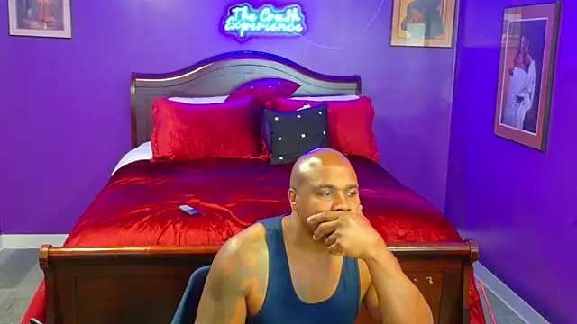 Snapshot of TheCrushExperience chatting on April 6, 2:40 pm TheCrushExperience online show from April 6, 2:40 pm