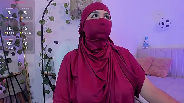 Snapshot of _Amirah chatting on June 18, 5:50 pm Amirah online show from June 18, 5:50 pm