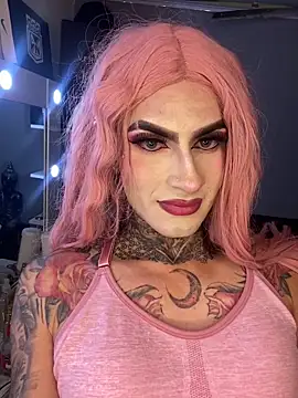 Snapshot of Valen_lewis chatting on April 7, 6:03 am Valen lewis online show from April 7, 6:03 am