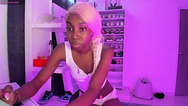 Amberprincess2 online show from February 27, 2:39 pm