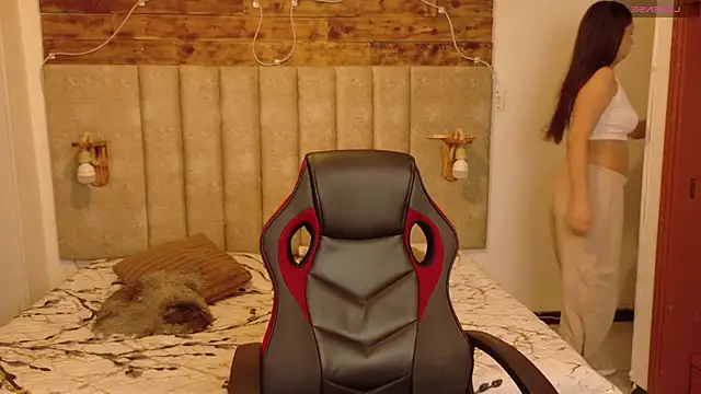 lanna wolff online show from January 16, 5:11 am