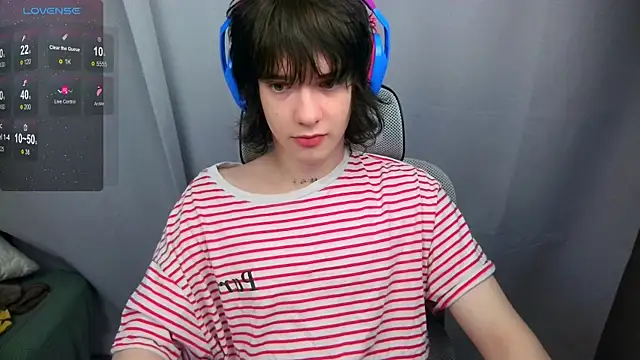 LeonBoykisser online show from May 30, 11:07 am