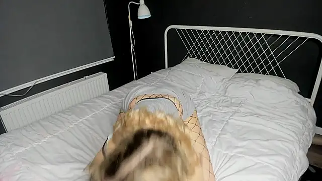 lovely dovelyyy online show from February 21, 2:51 pm