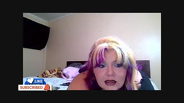 danikaFendyr online show from July 20, 5:11 am