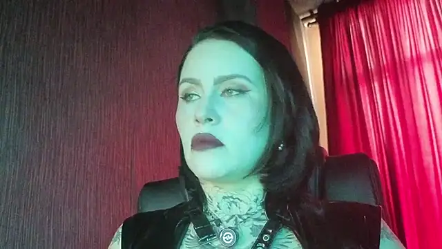 Snapshot of Mistressolivia07 chatting on February 18, 2:57 pm Mistressolivia07 online show from February 18, 2:57 pm