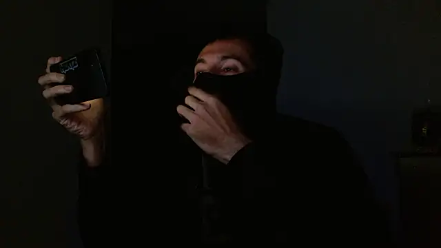 Snapshot of maskguy23 chatting on February 17, 4:09 am maskguy23 online show from February 17, 4:09 am