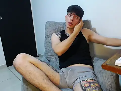 Snapshot of Joshh_miller chatting on February 10, 5:33 am Joshh miller online show from February 10, 5:33 am