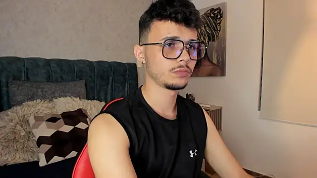 Snapshot of Alhan_Twink chatting on July 7, 5:54 am Alhan Twink online show from July 7, 5:54 am