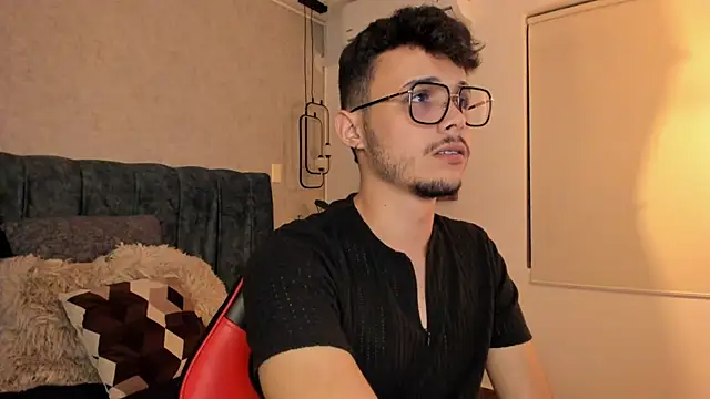 Snapshot of Alhan_Twink chatting on July 12, 4:14 am Alhan Twink online show from July 12, 4:14 am
