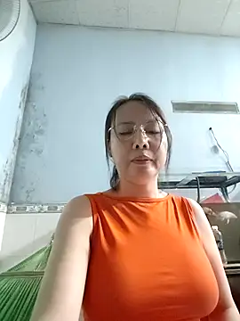 Famrita online show from February 9, 1:48 pm