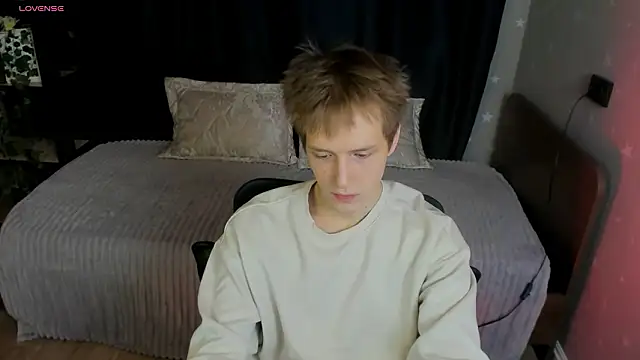 Snapshot of Kai_Milller chatting on February 11, 7:08 pm Kai Milller online show from February 11, 7:08 pm