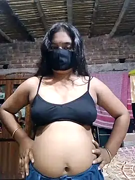 Hot Sweeti online show from July 10, 9:01 am