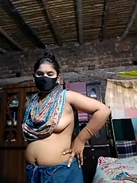 Hot Sweeti online show from August 5, 9:56 am