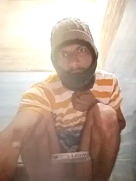 Snapshot of Hairymax_boy chatting on January 15, 3:49 pm Hairymax boy online show from January 15, 3:49 pm