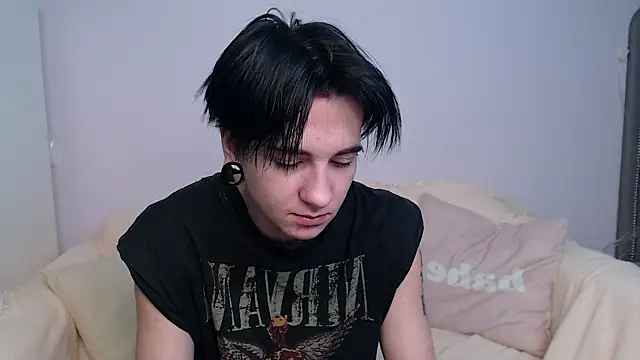 RayTaylorr online show from January 16, 4:49 am