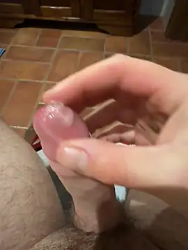 Snapshot of badCecio chatting on February 22, 1:53 pm badCecio online show from February 22, 1:53 pm