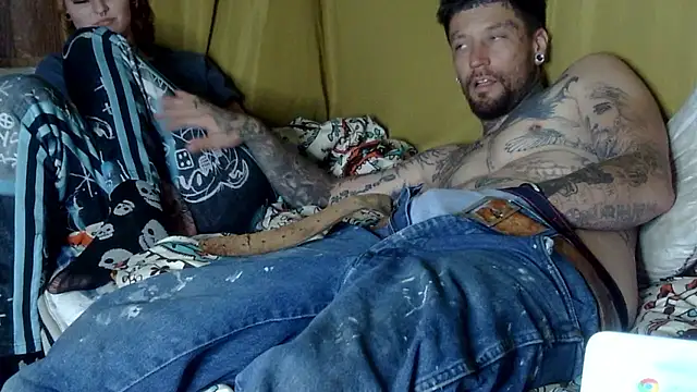 dreadredtedd online show from January 18, 6:28 am