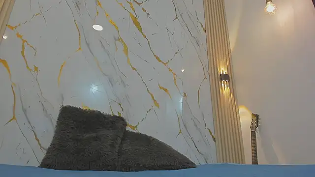 Snapshot of Zoey_Taylor07 chatting on February 27, 12:27 pm Zoey Taylor07 online show from February 27, 12:27 pm