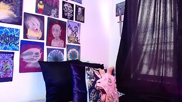 Snapshot of MelisaVelvet chatting on February 10, 7:40 pm MelisaVelvet online show from February 10, 7:40 pm