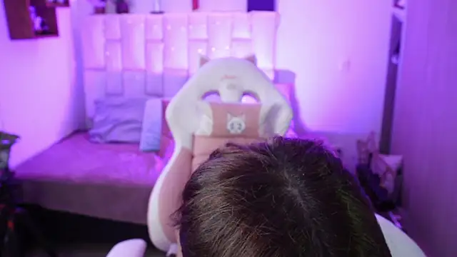 JennieBaee online show from February 19, 12:12 pm