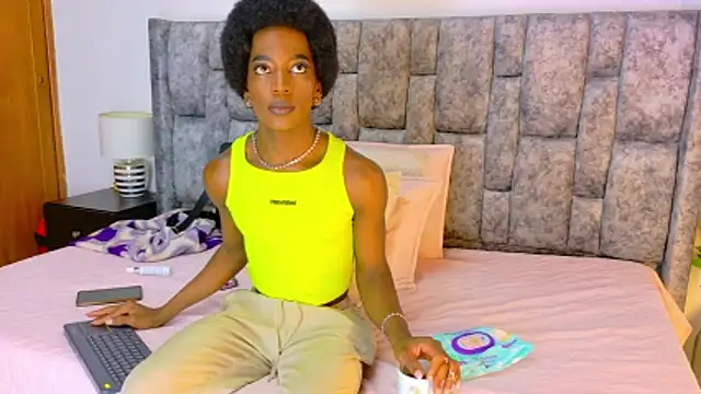 samirths boy  online show from April 12, 7:08 pm