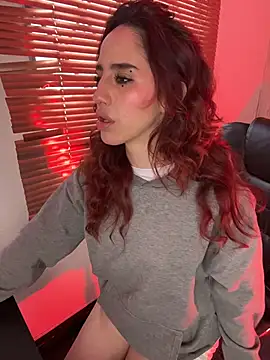 elodie rouge online show from February 23, 1:19 pm