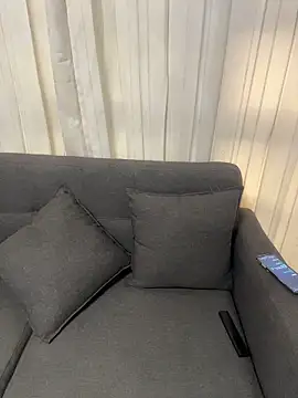 elodie rouge online show from April 1, 1:41 pm