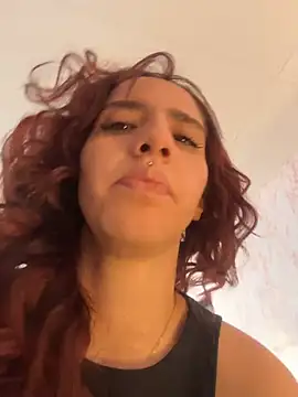 Snapshot of elodie_rouge chatting on April 25, 11:57 am elodie rouge online show from April 25, 11:57 am