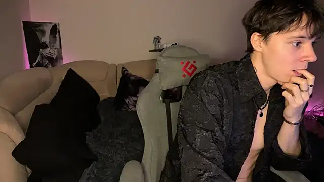 VanthonyV online show from January 16, 4:49 am