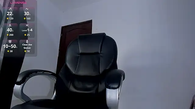Snapshot of shooting_wilson chatting on July 9, 6:12 pm shooting wilson online show from July 9, 6:12 pm