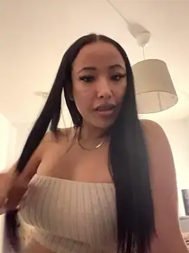 KianaSoraya online show from January 15, 8:56 pm