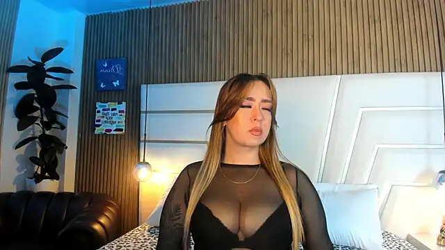 Xara Shadow online show from April 14, 11:33 pm