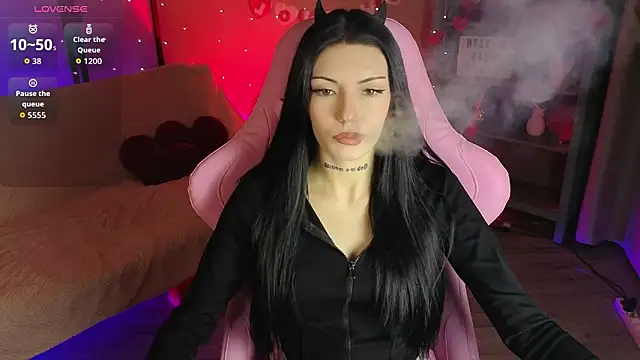 Snapshot of Kelly__Bunny chatting on February 21, 10:27 am Kelly Bunny online show from February 21, 10:27 am