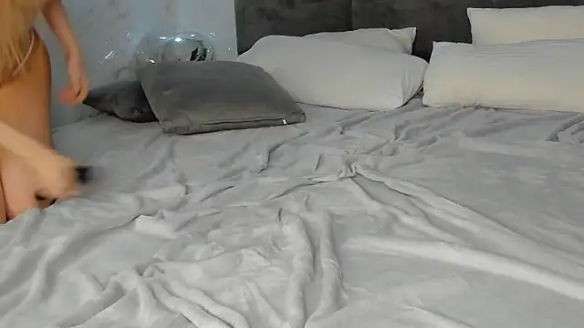 Anneta Hart online show from April 15, 7:58 pm