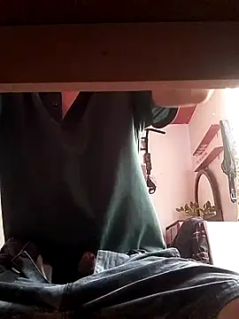 angelguere online show from February 13, 8:38 pm