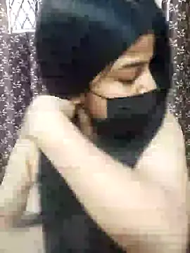 Snapshot of Shona_babu- chatting on February 27, 5:07 am Shona babu- online show from February 27, 5:07 am