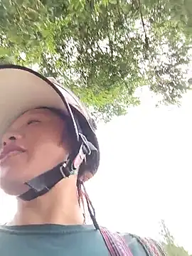 Snapshot of Jooj- chatting on June 28, 1:22 am Jooj- online show from June 28, 1:22 am