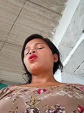 Snapshot of Jyoti_rathor chatting on June 27, 12:22 pm Jyoti rathor online show from June 27, 12:22 pm