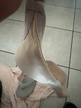 Tumach0t069 online show from January 15, 1:26 pm