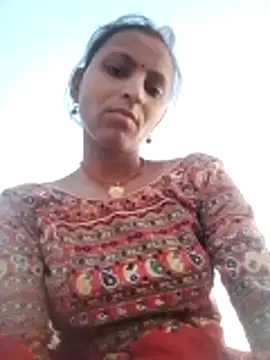 Snapshot of Juli_rathore chatting on May 21, 11:45 pm Juli rathore online show from May 21, 11:45 pm