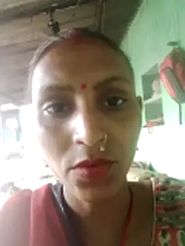 Snapshot of Juli_rathore chatting on May 26, 12:50 am Juli rathore online show from May 26, 12:50 am