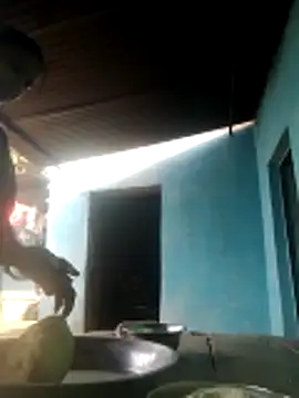 Snapshot of Juli_rathore chatting on May 27, 1:57 am Juli rathore online show from May 27, 1:57 am
