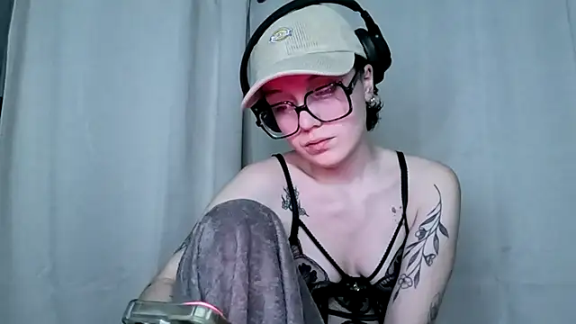 Snapshot of ju_juliette chatting on February 26, 8:41 pm ju juliette online show from February 26, 8:41 pm