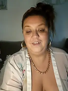 Snapshot of Nova-iswiserx chatting on February 2, 10:25 am Nova-iswiserx online show from February 2, 10:25 am