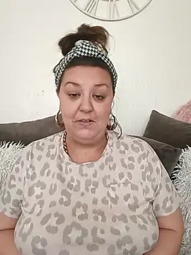 Nova-iswiserx online show from March 30, 1:23 pm