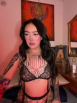 PUFF BUNNY online show from March 9, 5:50 pm