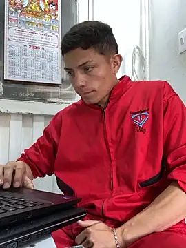 santiObrero online show from February 24, 4:16 pm