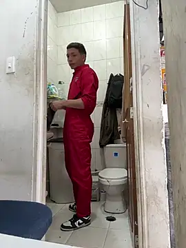 santiObrero online show from March 25, 3:07 pm