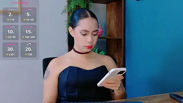 Snapshot of Sienna-Gold chatting on February 24, 1:42 pm Sienna-Gold online show from February 24, 1:42 pm